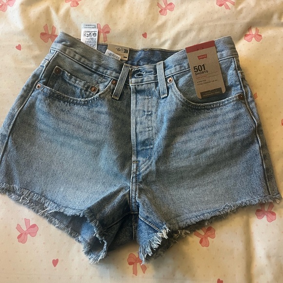 Levi's Pants - Levi 501 short